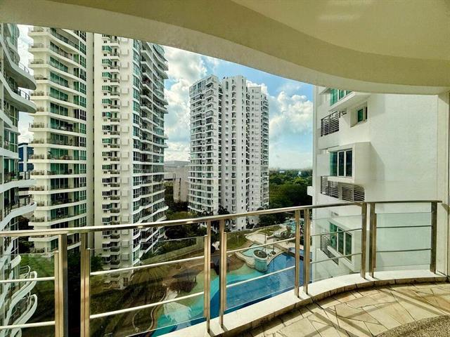 Cote D'Azur Condominium For Sale, $1,700,000, 1 Bed 1 Bath 839 sqft $2,026.00 psf