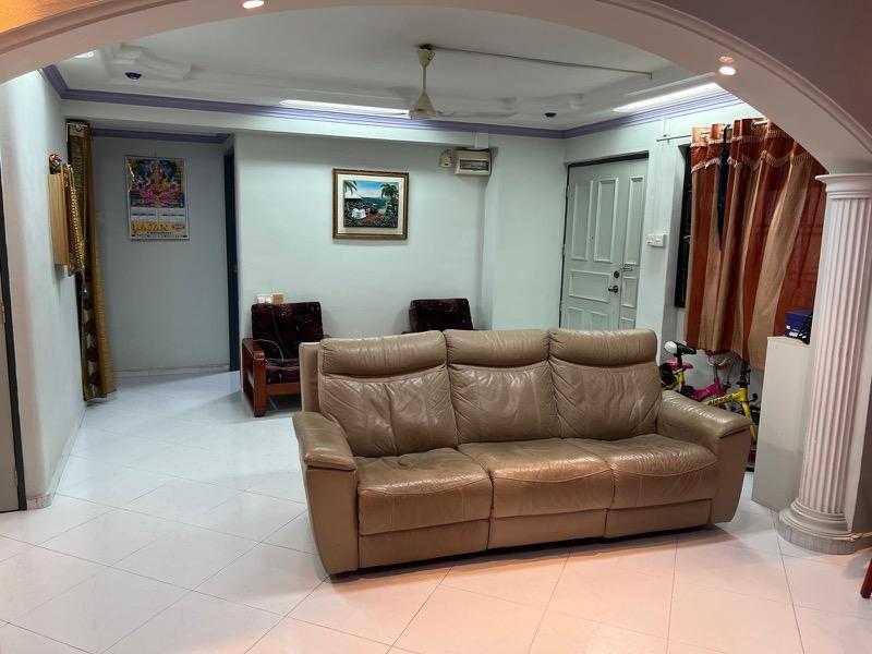 Prop-GPT: HDB Apartment: D23  519 Jelapang Road
