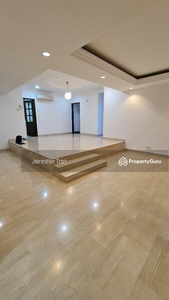 Condominium for Sale: D09, 239639