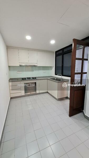 Condominium for Sale: D09, 239639
