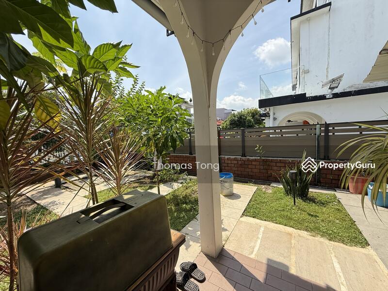 Semi-Detached for Sale: D27, 758615