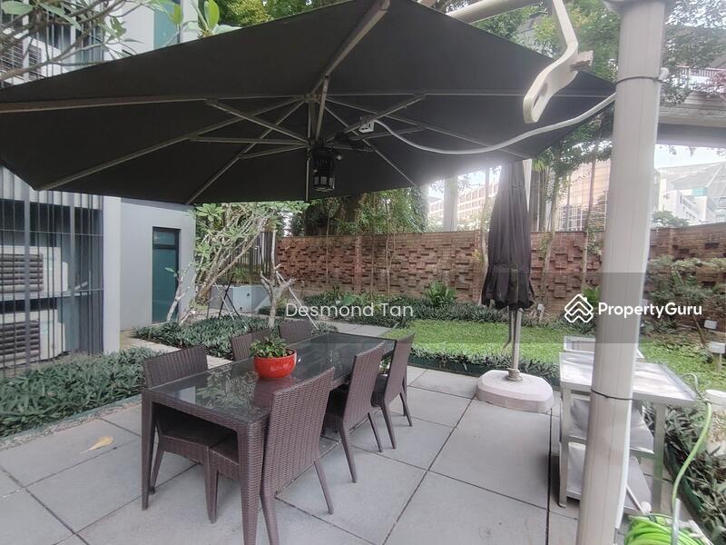 Apartment for Sale: Cairnhill, D09, 229600