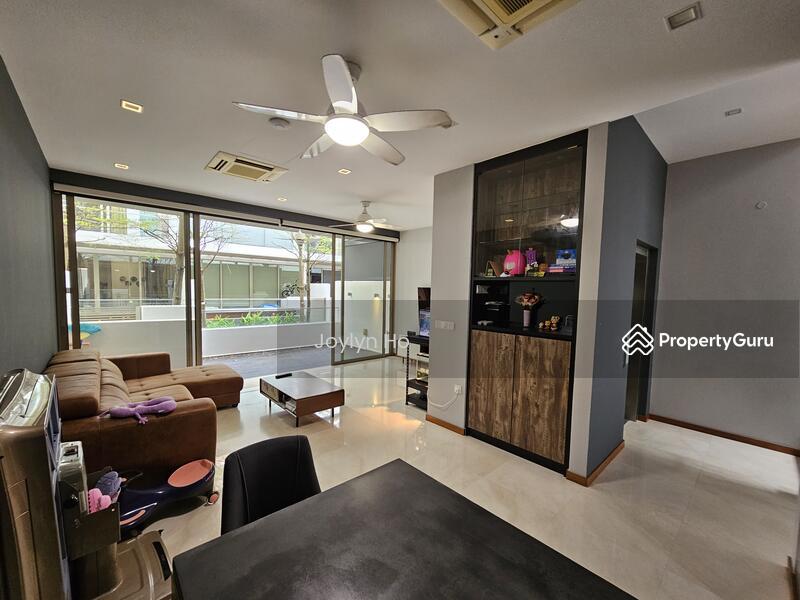 Prop-GPT: Condominium - Cluster House: D28  Este Villa