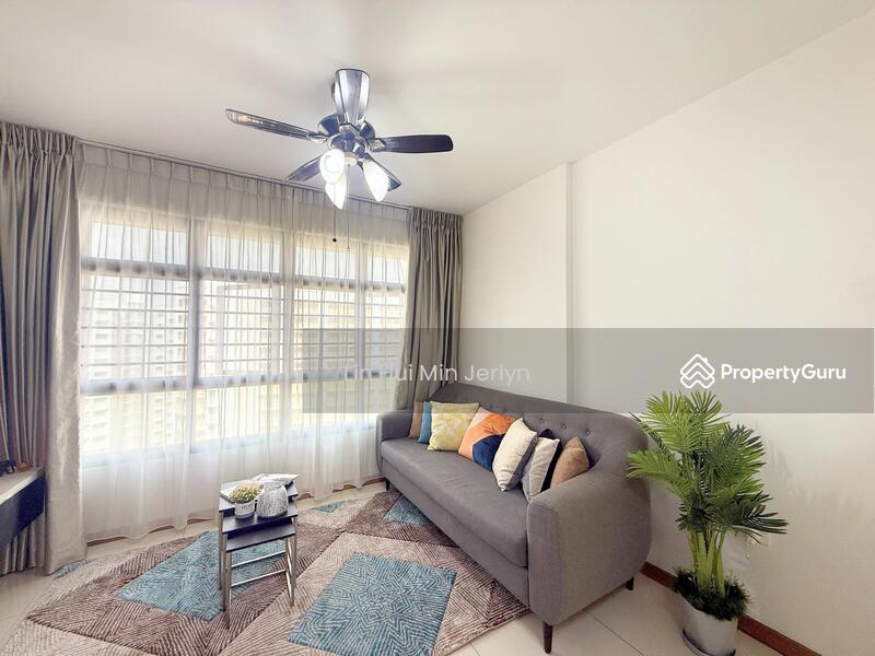 Prop-GPT: HDB Flat: D27 Yishun 478A Yishun Street 44