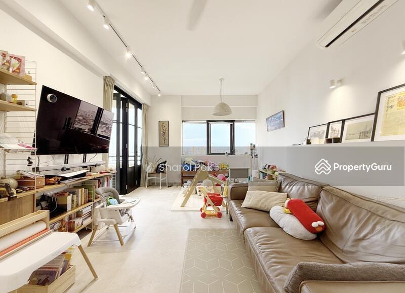 Prop-GPT: Condominium: D16  Bayshore Park