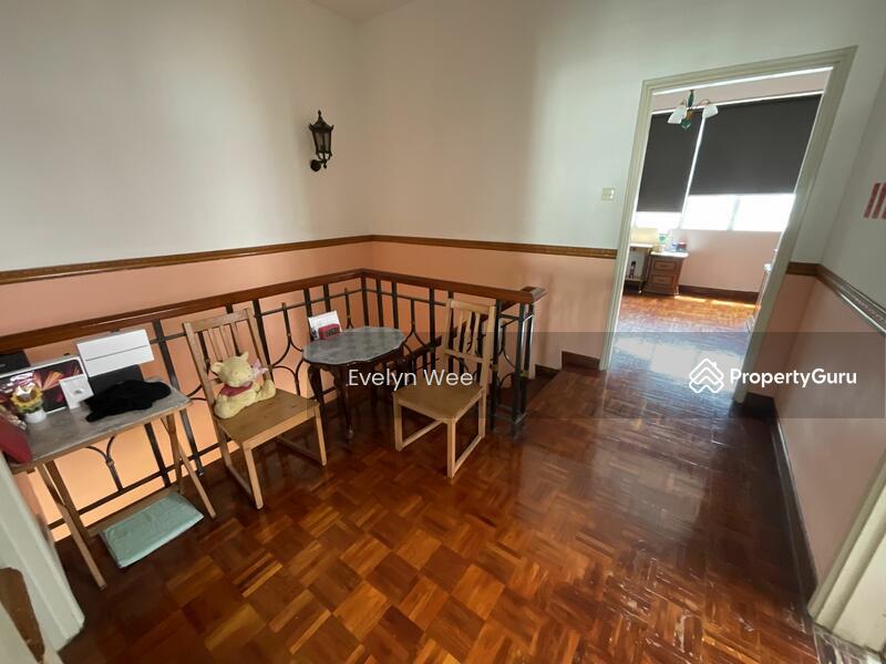 Corner Terrace for Sale: D23, 670000