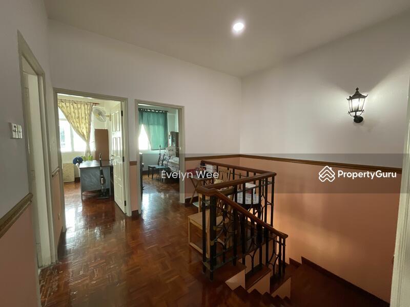 Corner Terrace for Sale: D23, 670000
