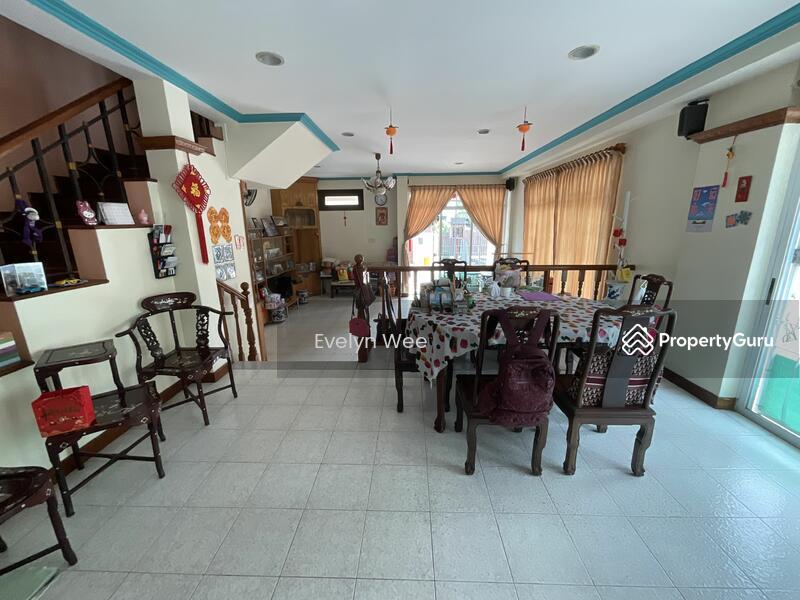 Corner Terrace for Sale: D23, 670000