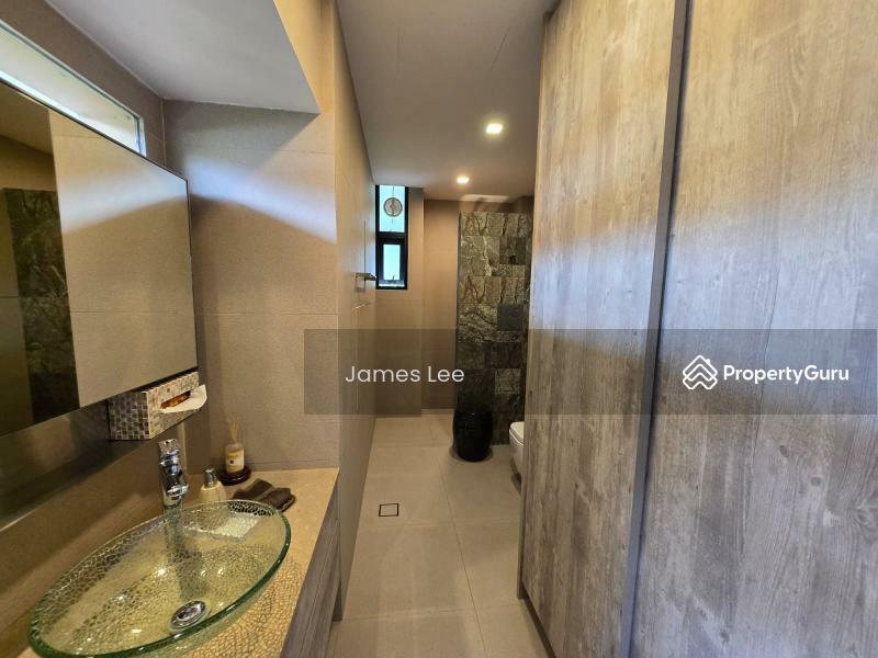 Corner Terrace for Sale: D05, 129026