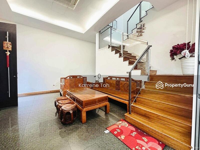 Kovan, Simon, Highland, Flower Road