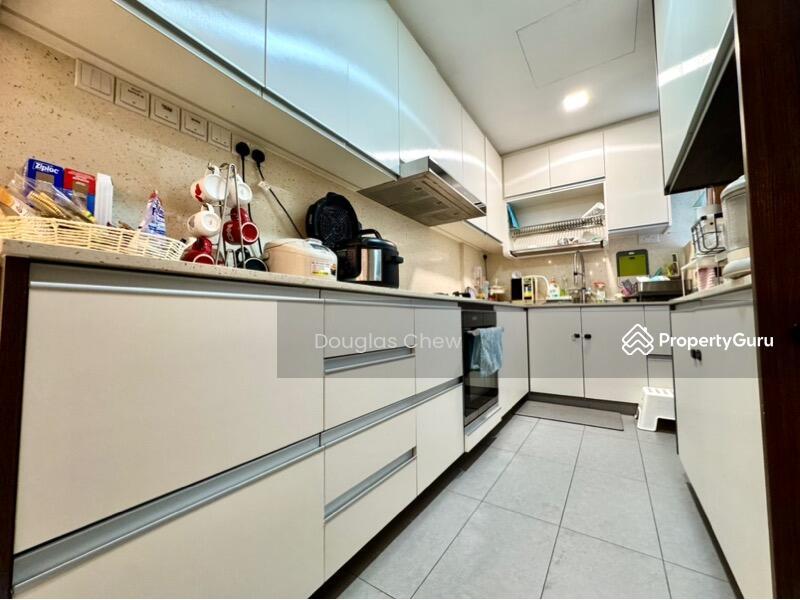 Condominium for Sale: Hillview, D23, 669565