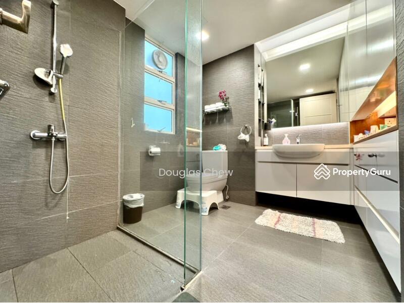 Condominium for Sale: Hillview, D23, 669565