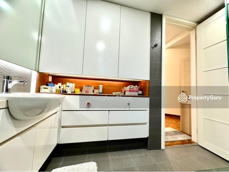 Condominium for Sale: Hillview, D23, 669565