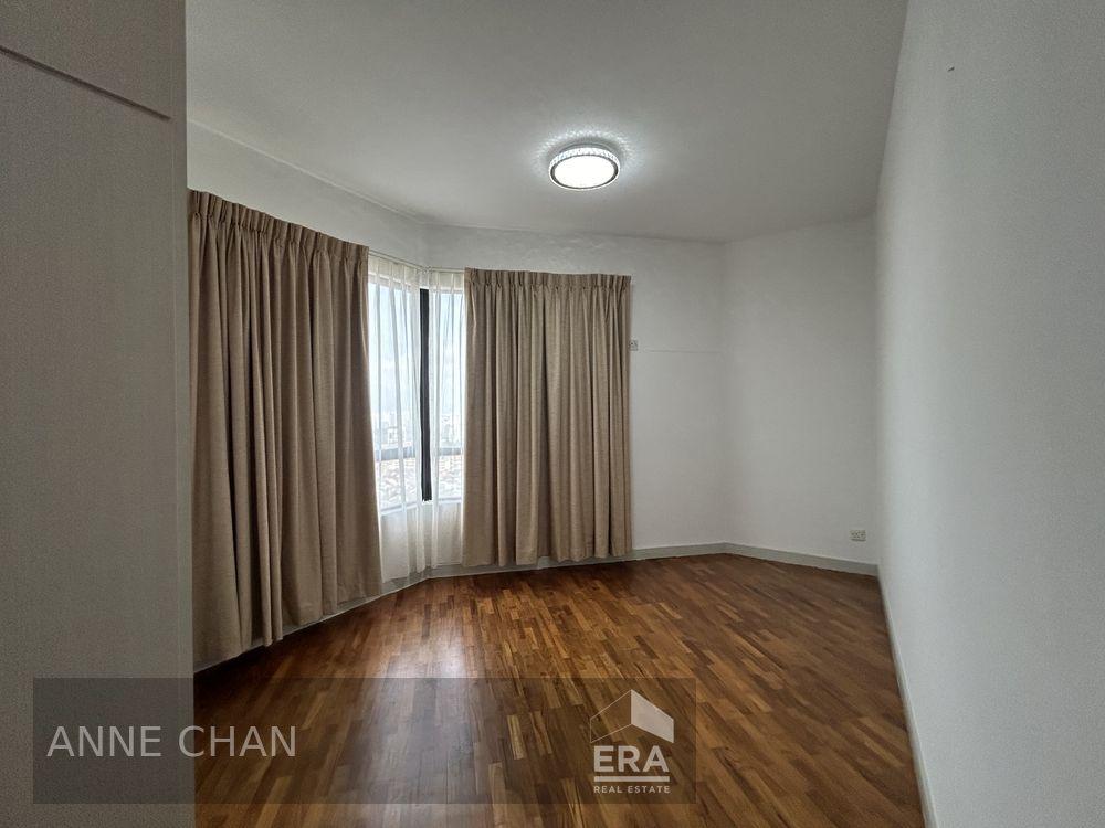 Unblocked City & Natural Park View Spacious Penthouse!