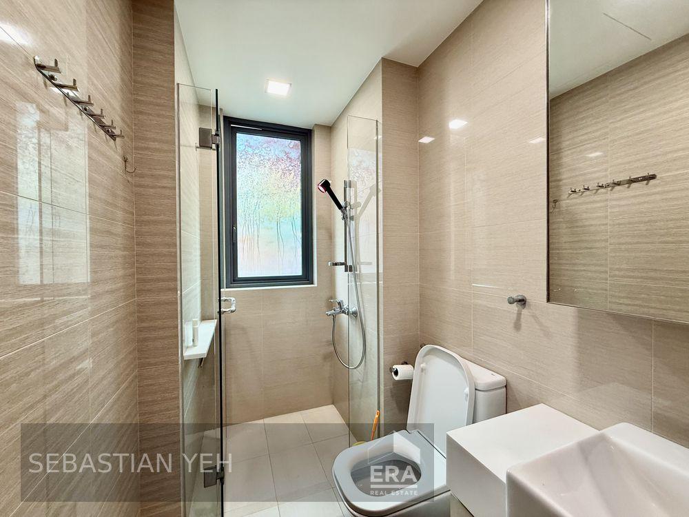 Affordable Thomson Three 4 Bedrooms 4 Bathrooms, 1485 Sqft for Sale