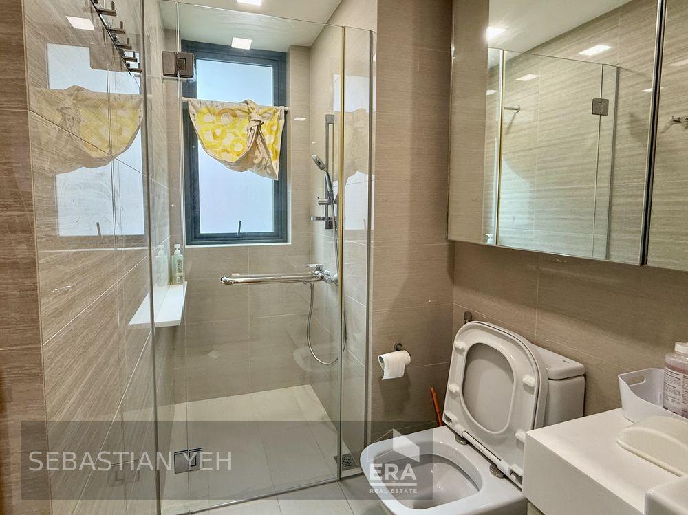 Affordable Thomson Three 4 Bedrooms 4 Bathrooms, 1485 Sqft for Sale