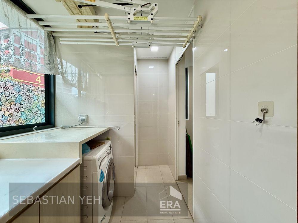 Affordable Thomson Three 4 Bedrooms 4 Bathrooms, 1485 Sqft for Sale