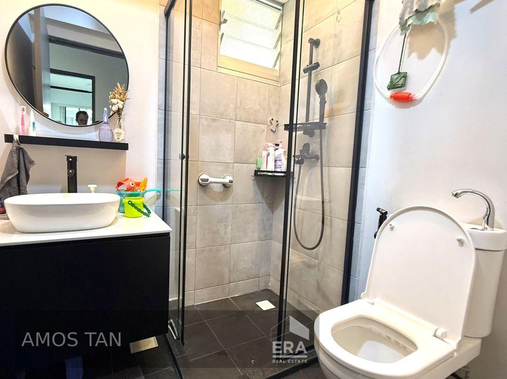 Bedok North Road, Bedok, Singapore, D16, 462429