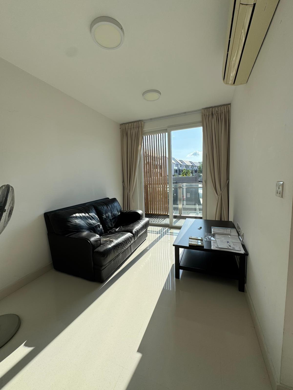 Kensington Square Condominium For Sale, $1,200,000, 2 Bed 2 Bath 614 sqft $1,954.00 psf Condominium | D19  | Prop-GPT the AI-Powered Property Guru