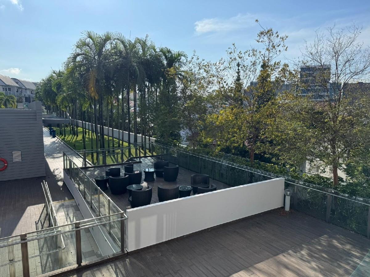 Kensington Square Condominium For Sale, $1,200,000, 2 Bed 2 Bath 614 sqft $1,954.00 psf