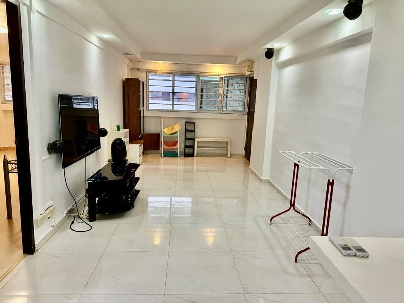 3 Tanjong Pagar Plaza HDB Apartment For Sale, $700,000, 2 Bed 1 Bath 753 sqft $930.00 psf