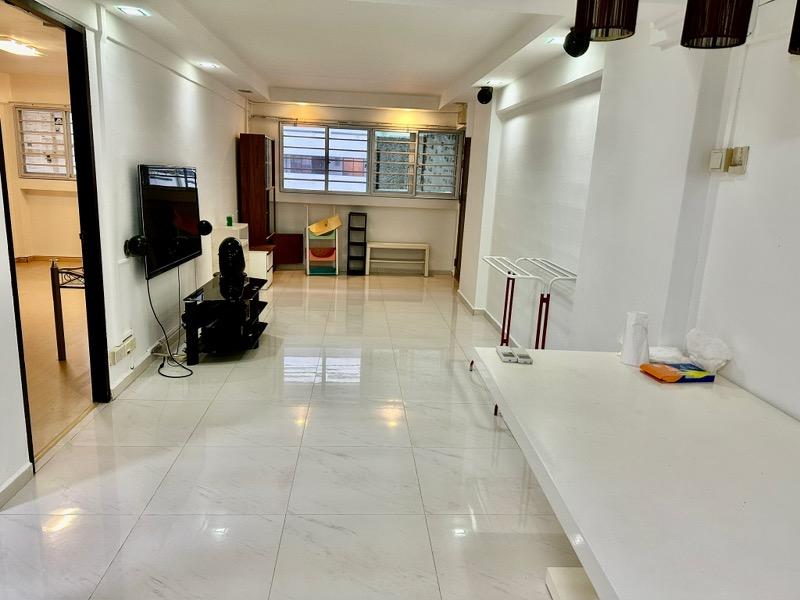 3 Tanjong Pagar Plaza HDB Apartment For Sale, $700,000, 2 Bed 1 Bath 753 sqft $930.00 psf