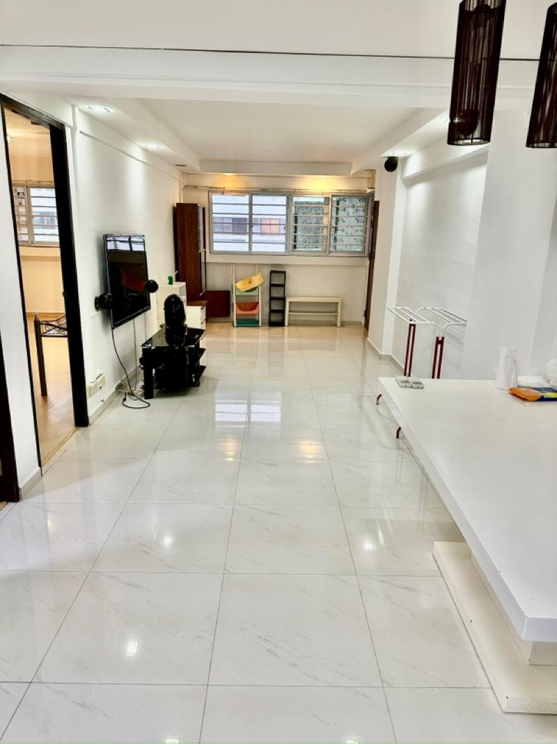 3 Tanjong Pagar Plaza HDB Apartment For Sale, $700,000, 2 Bed 1 Bath 753 sqft $930.00 psf