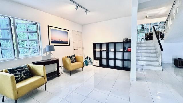 Prop-GPT: Detached: D21  Sunset Way