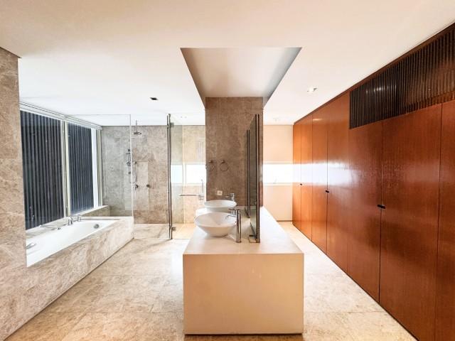 Barker Road Detached House For Sale, $14,800,000, 5 Bed 6 Bath 5,500 sqft $3,017.00 psf