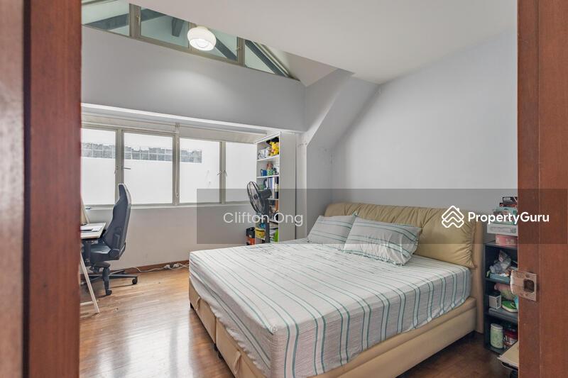 Corner Terrace for Sale: Macpherson, D13, 368681