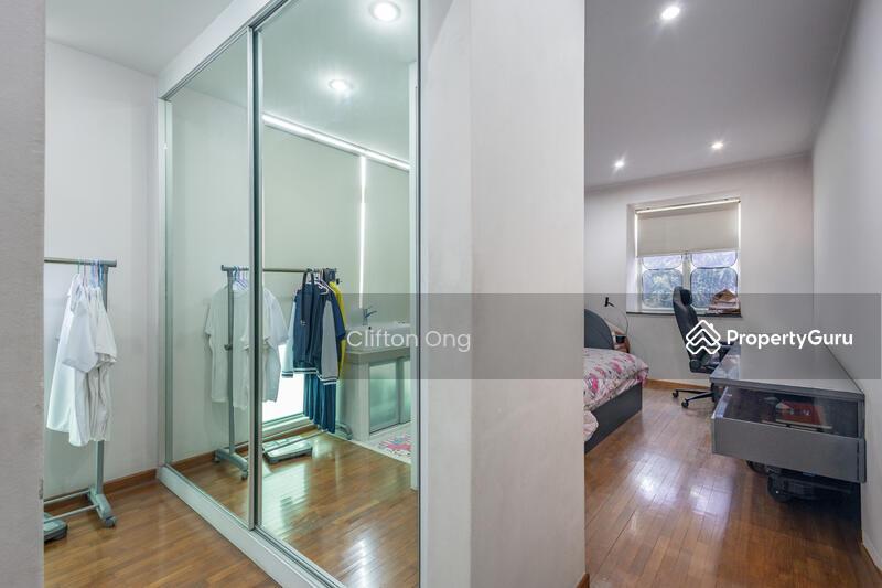 Corner Terrace for Sale: Macpherson, D13, 368681