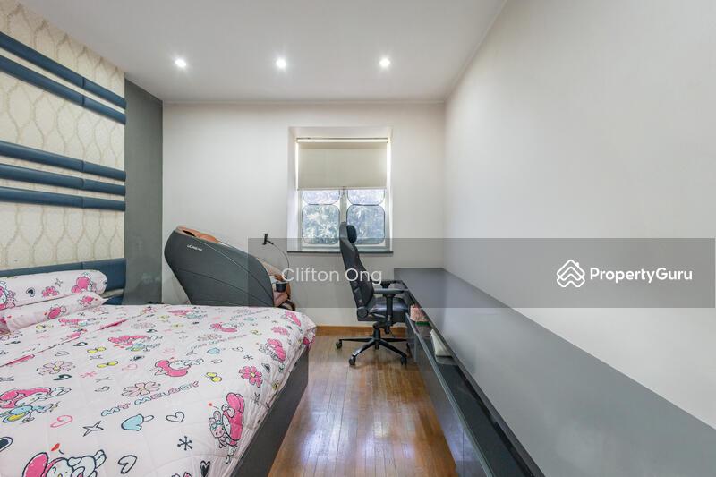 Corner Terrace for Sale: Macpherson, D13, 368681
