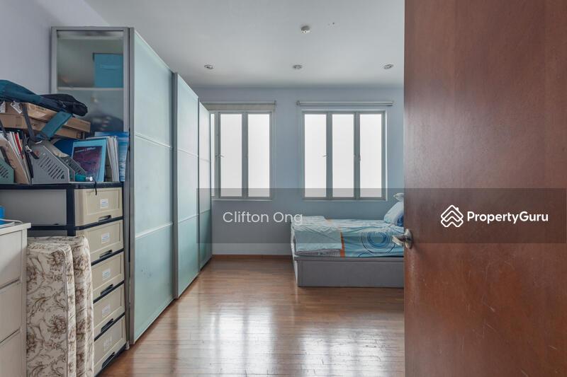 Corner Terrace for Sale: Macpherson, D13, 368681