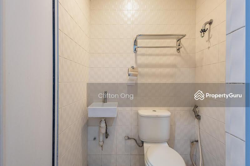 Corner Terrace for Sale: Macpherson, D13, 368681