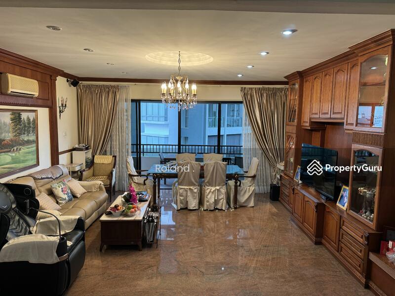Prop-GPT: Condominium: D15 Marine Parade Marine View Mansion