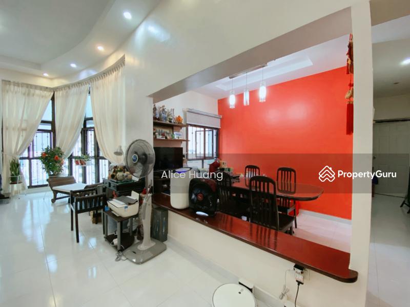 HDB Flat for Sale: D23, 670652