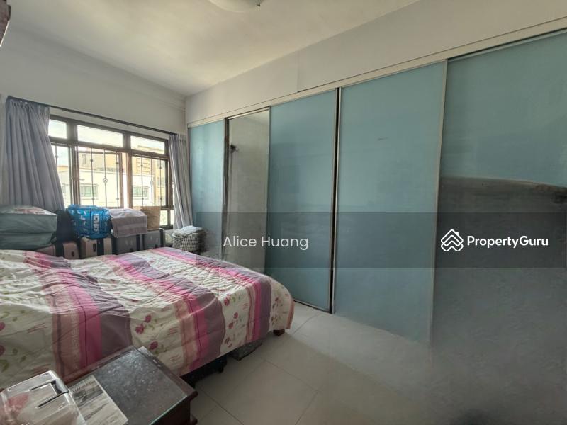 HDB Flat for Sale: D23, 670652