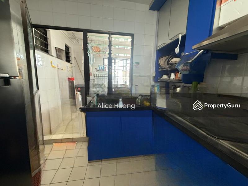 HDB Flat for Sale: D23, 670652