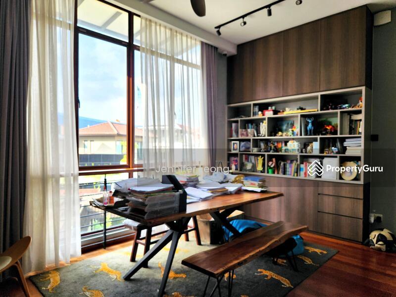 Tastefully Renovated 2.5-Sty Semi-D in Serangoon Garden