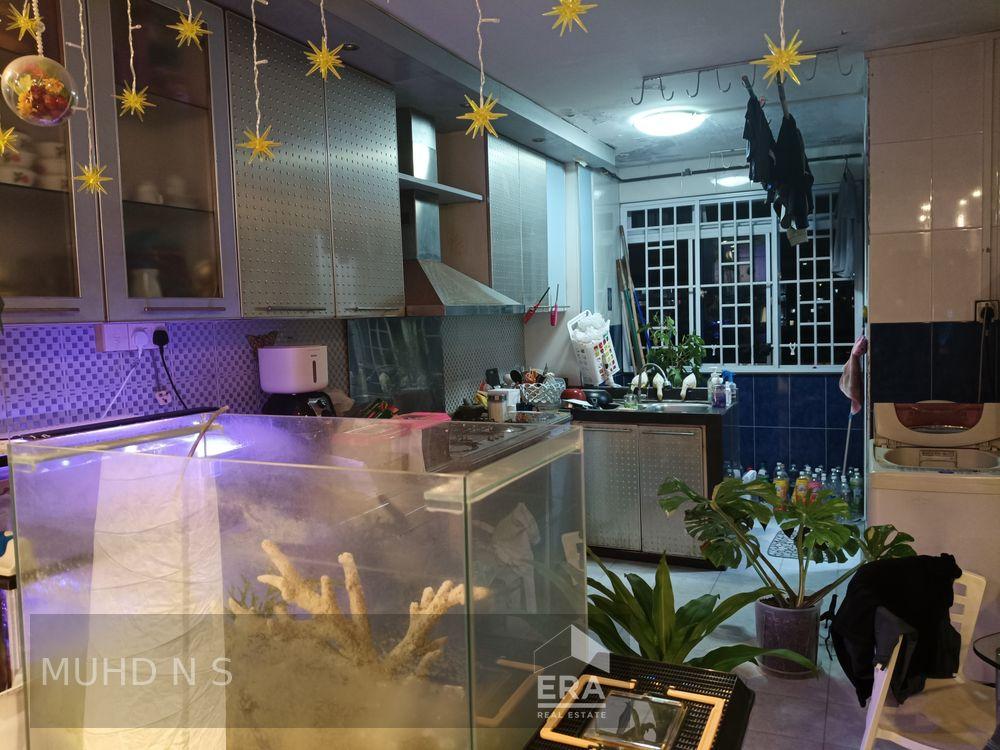 Super Rare! 4 Room, High Floor, Unblock View, Breezy, Facing Oth!