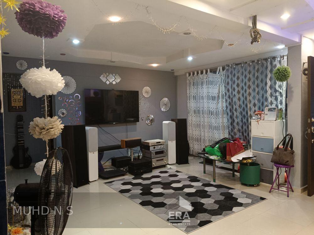 Super Rare! 4 Room, High Floor, Unblock View, Breezy, Facing Oth!