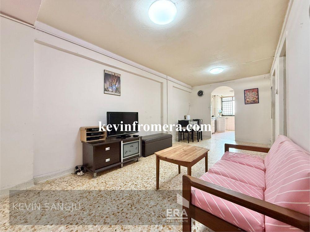 Prop-GPT: HDB - 3 room: D10 Holland Ghim Moh Road, Holland, Singapore, D10, 270004: Sgd 450,000