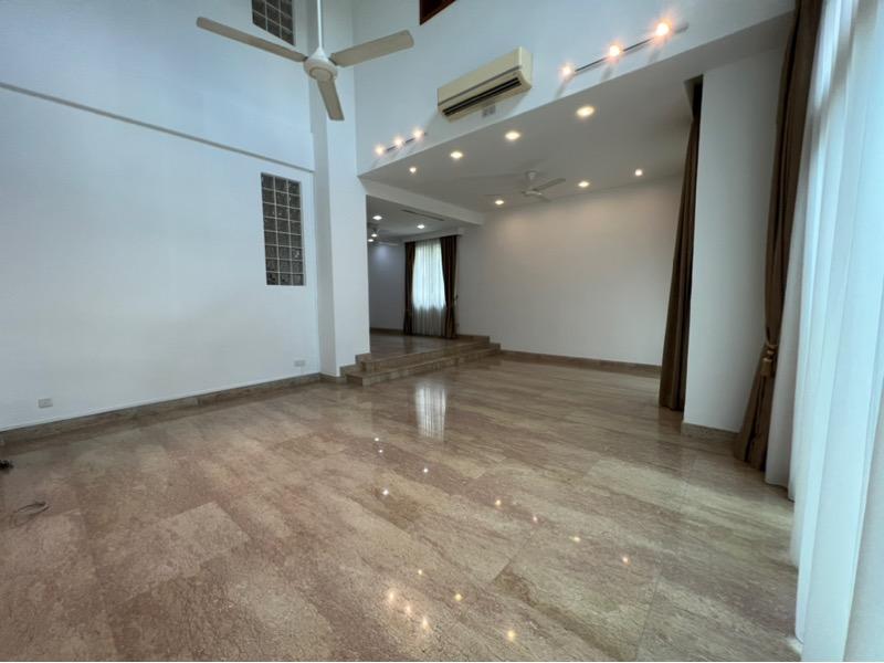 Duchess Crest Condominium For Sale, $6,200,000, 5 Bed 5 Bath 4,295 sqft $1,444.00 psf