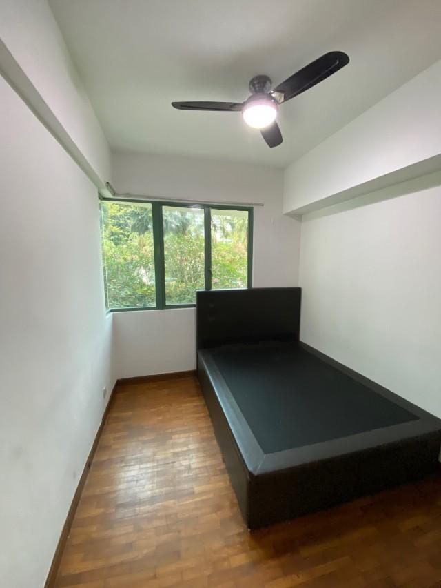 Cheap two bedroom apt Choa Chu Kang | sell vacant | ideal own stay Condominium For Sale, $1,033,333, 2 Bed 2 Bath 980 sqft $1,054.00 psf