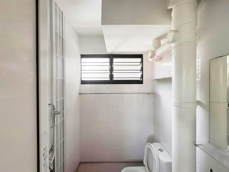 145 Jalan Bukit Merah HDB Apartment For Sale, $459,997, 2 Bed 2 Bath 721 sqft $638.00 psf