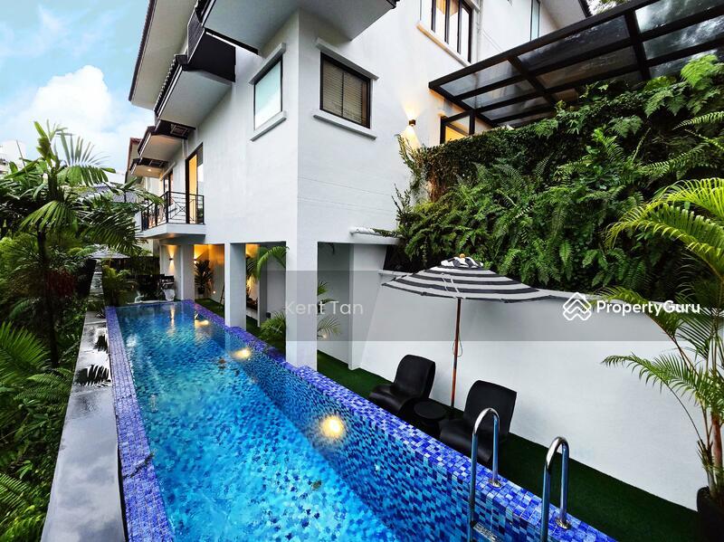 Prop-GPT: Bungalow: D23  Almost-New Luxurious Bungalow with Pool & Designer Finishes in Chestnut Enclave