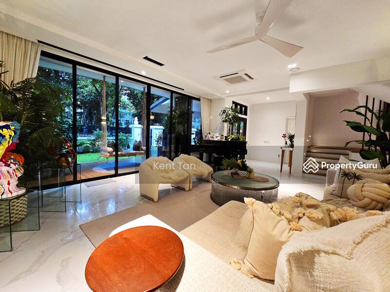 Bungalow for Sale: D23, 677769