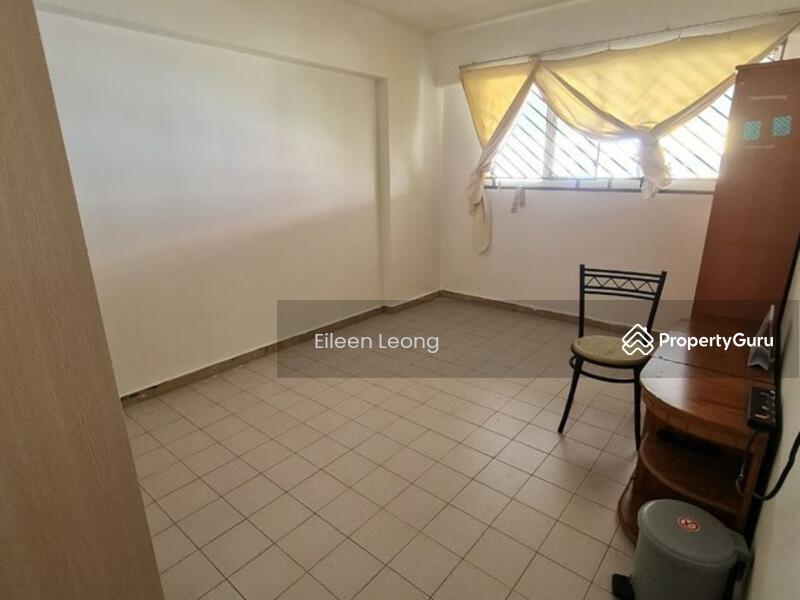 HDB Flat for Sale: Yishun, D27, 760778