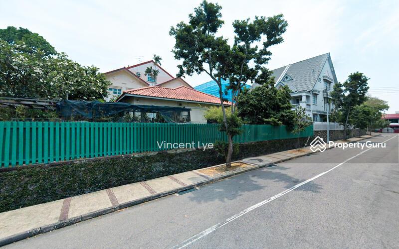  Rare Freehold 2.5 Storey Semi-Detached In Bedok, Minutes to MRT 