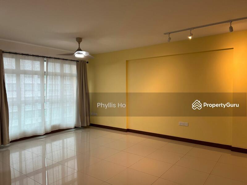 216B Compassvale Drive